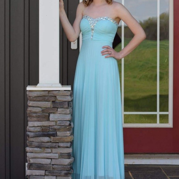 speechless prom dress